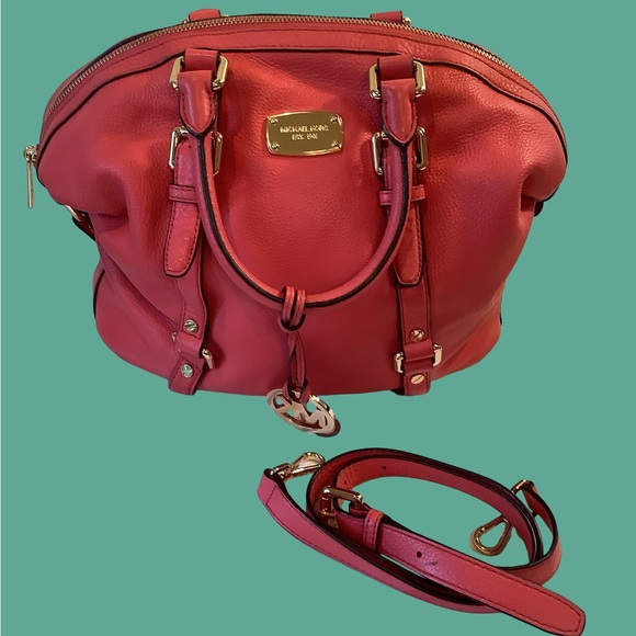 Michael Kors Salmon Color Pebble Leather Hobo Crossbody Bag Purse - Picture 3 of 11